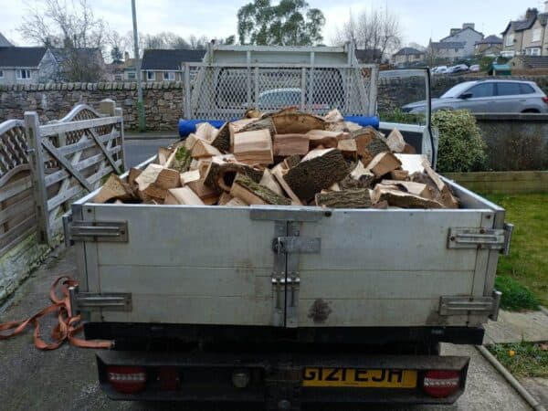 1 Cubic Meter of kiln dried hardwood logs